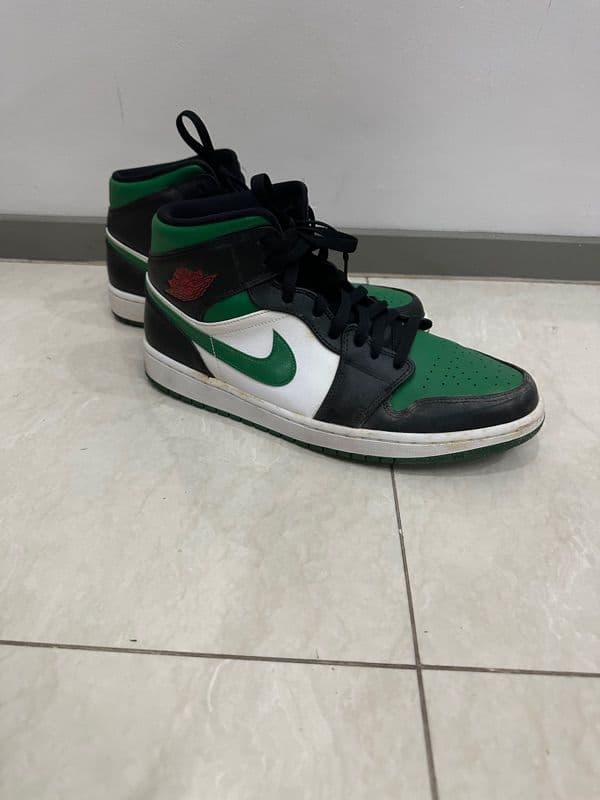 ເກີບຜ້າໃບ ຍີ່ຫຍໍ້ Nike Air Jordan Mid Green Toe ເບີ 12u ມຶສອງ  KD-A007